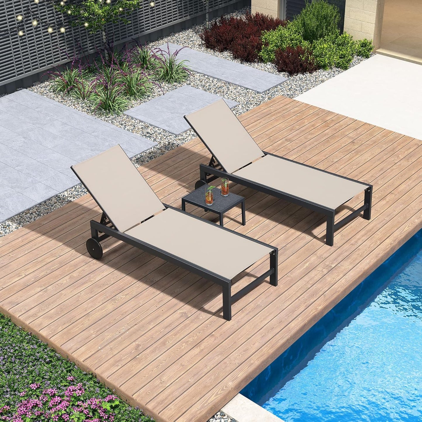 Chaise longue d'extérieur